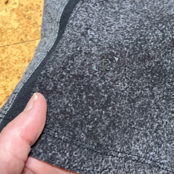 Lululemon Men’s Pace Breaker 9” Shorts In Ocean Spray Ice Grey Black Sz XL - Picture 5 of 16